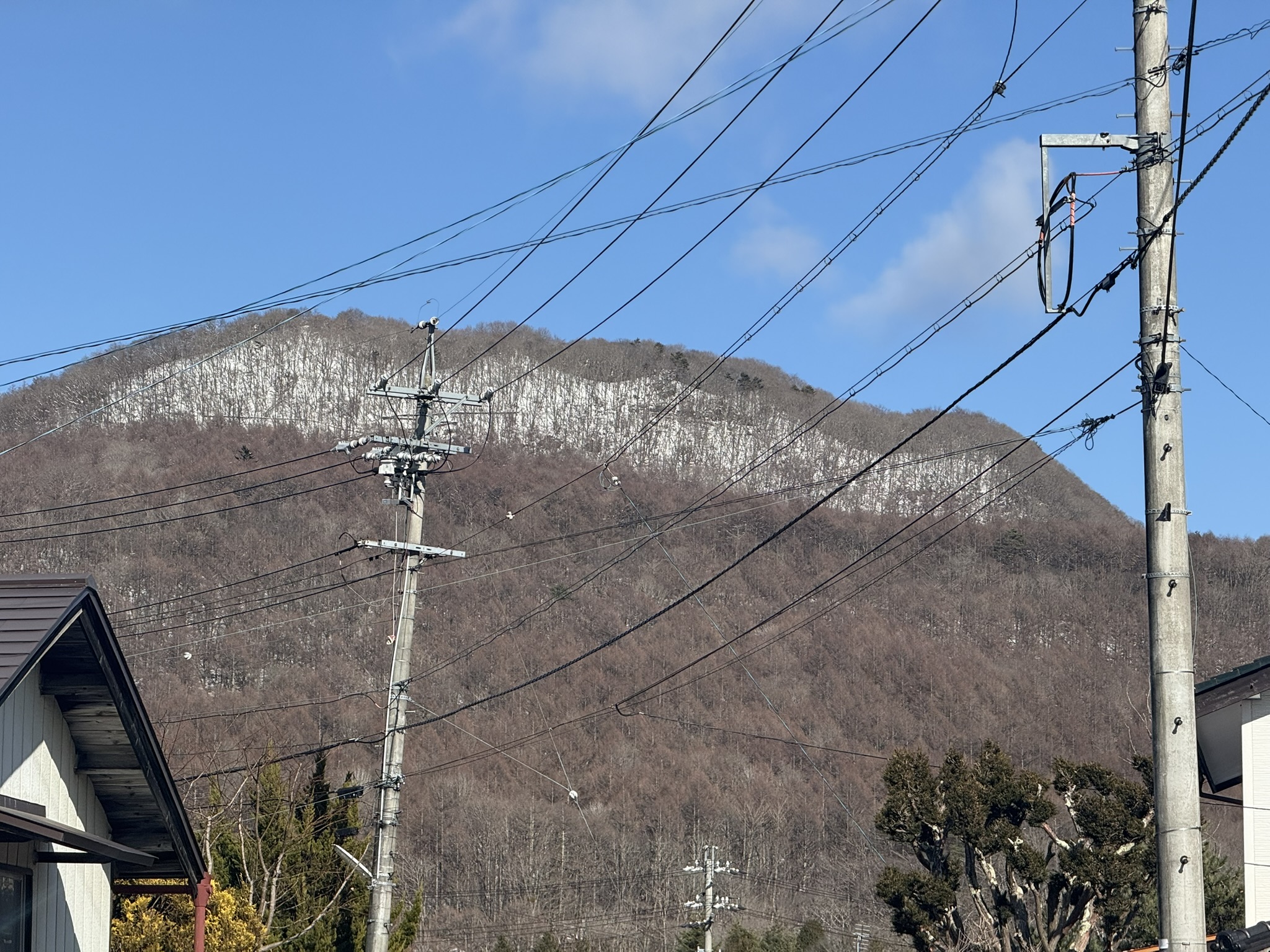 軽井沢・離山とは？町の中心に佇む「テーブルマウンテン」の魅力