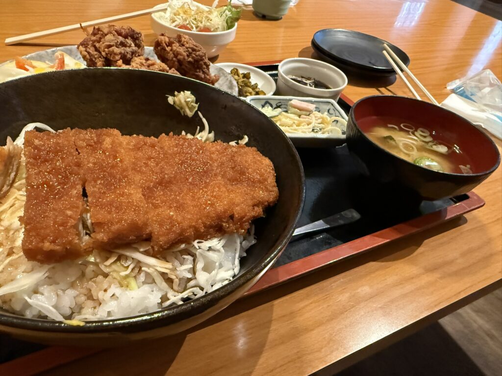 ソースかつ丼定食